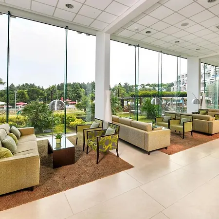 Hotel Mediteran Plava Laguna 3*