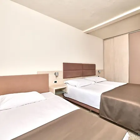 Mediteran Plava Laguna Hotel